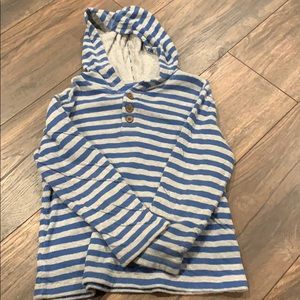 Hooded lined shirt with button detail in front